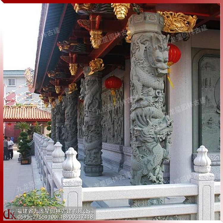 盤龍廊柱